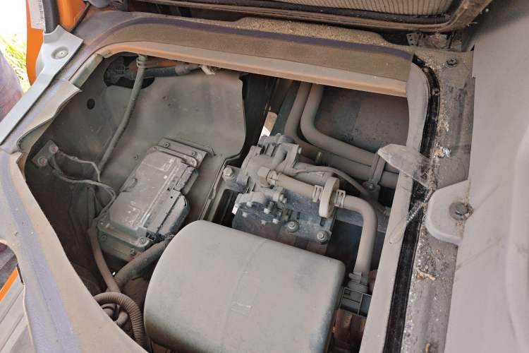 Used SRM Haoyun 1 2019 Wealth Creation Model Engine Bay Left