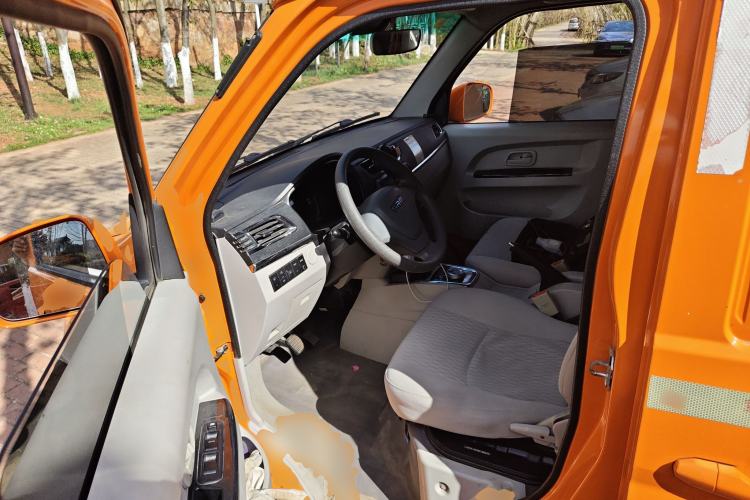 Used SRM Haoyun 1 2019 Wealth Creation Model Left Front Seat