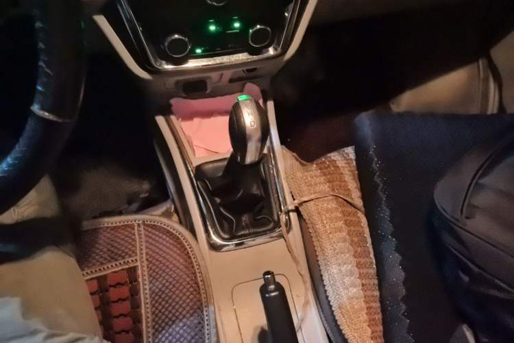 Used SRM Haoyun 1 2019 Wealth Creation Model Gear Lever