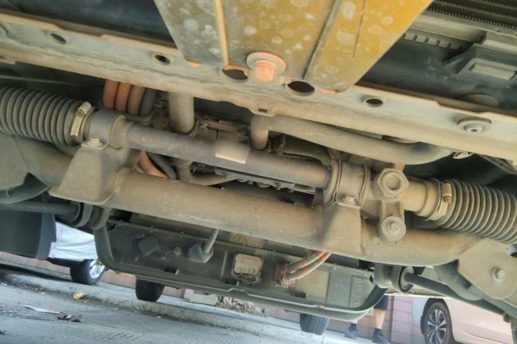 Used SRM Haoyun 1 2021 III Entrepreneurial Chassis Front