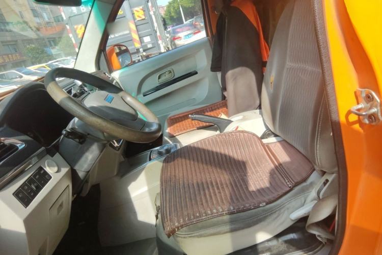 Used SRM Haoyun 1 2021 III Entrepreneurial Left Front Seat