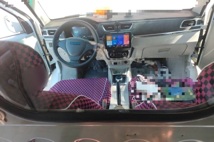 Used SRM Haoyun 1 2021 III Entrepreneurial Center Console