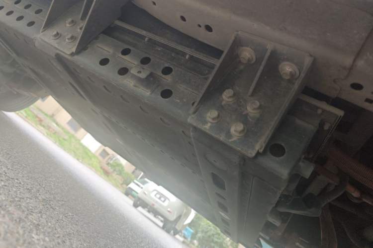 Used SRM Haoyun 1 2021 III Entrepreneurial Chassis Front Right