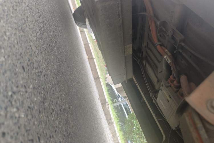 Used SRM Haoyun 1 2021 III Entrepreneurial Chassis Rear Left