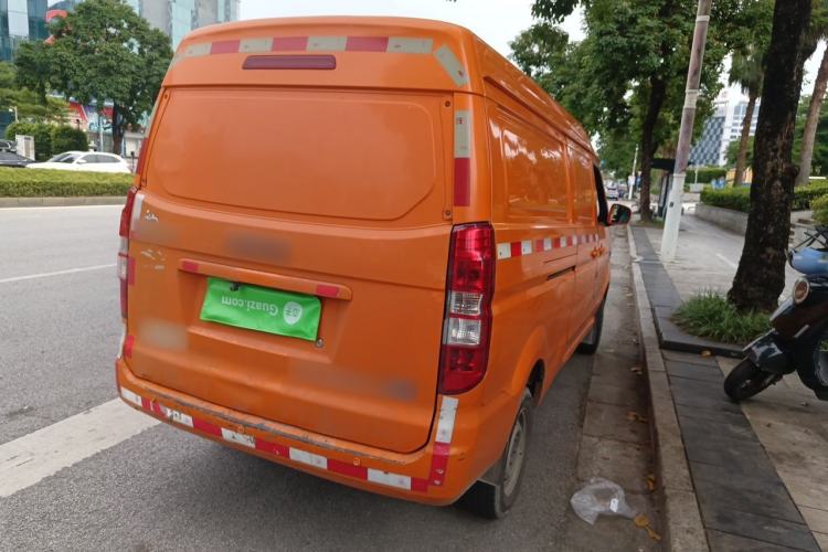 Used SRM Haoyun 1 2021 III Entrepreneurial Rear Right 45 Deg