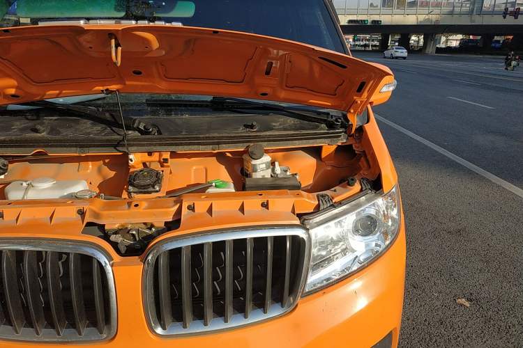 Used SRM Haoyun 1  Engine Bay Left