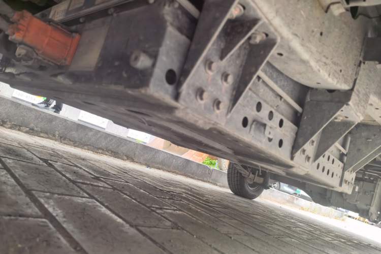 Used SRM Haoyun 1 2022 Launch Edition Chassis Front Left