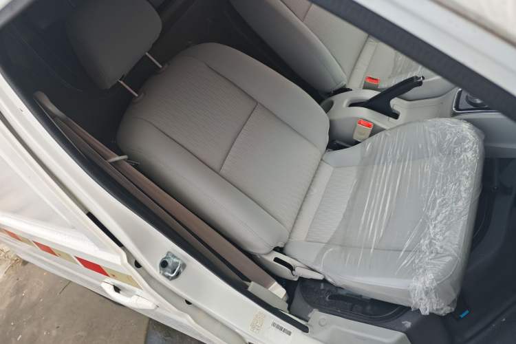 Used SRM Haoyun 1 2022 Launch Edition Right Front Seat