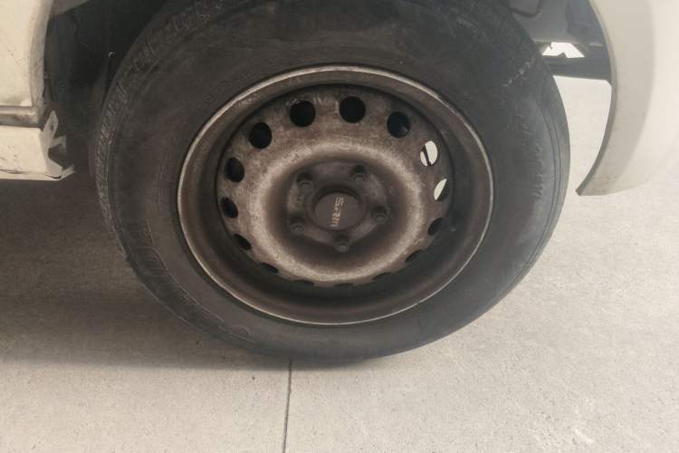 Used SRM Haoyun 1 2022 Launch Edition Right Front Wheel Hub
