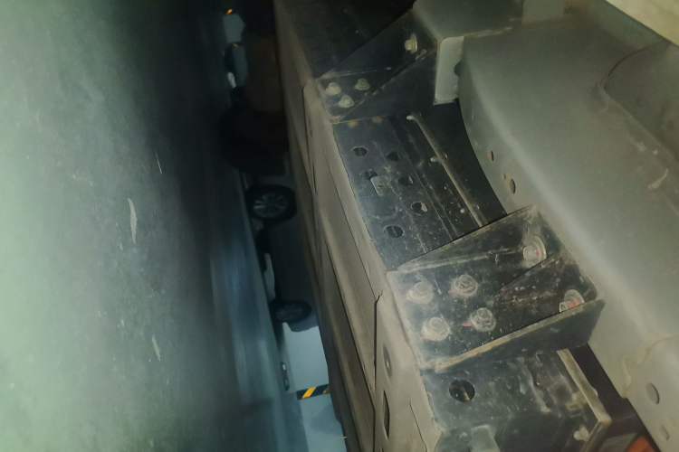 Used SRM Haoyun 2022 Launch Edition Chassis Front Right