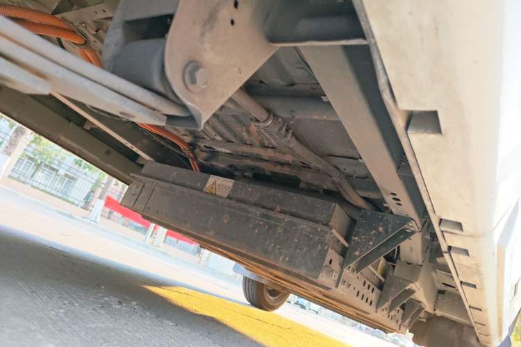 Used SRM Haoyun 2022 Standard Passenger Bus Chassis Rear Right