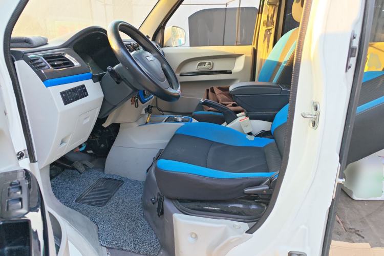 Used SRM Haoyun 2022 Standard Passenger Bus Left Front Seat