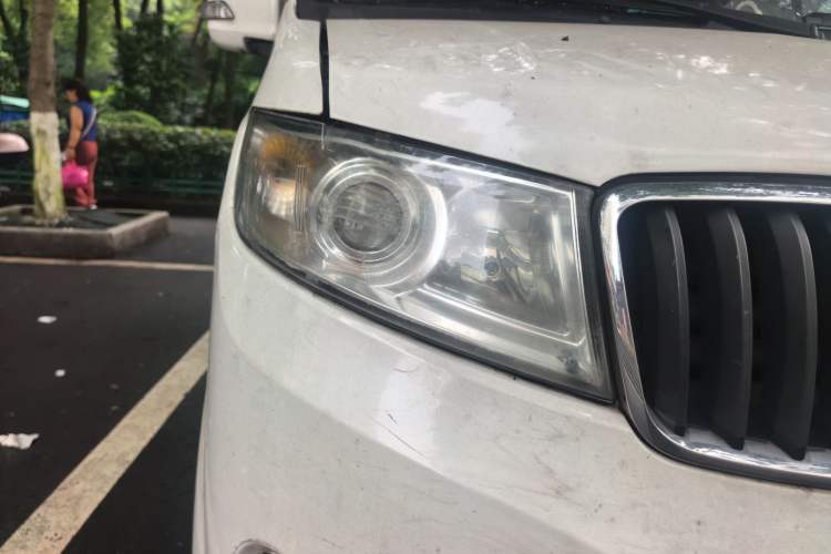 Used SRM Haoyun 2022 Commercial Van Entrepreneurial Type Right Front Headlight