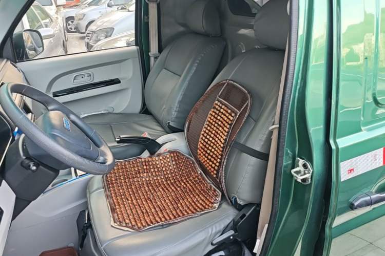 Used SRM Haoyun 2023 Launch Edition Entrepreneurial Van Left Front Seat