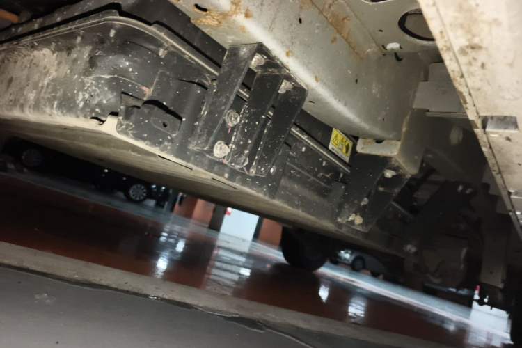 Used SRM Haoyun 2023 Launch Edition Entrepreneurial Van Chassis Front Left