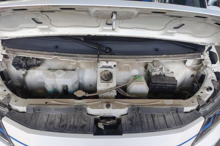 Used SRM Haoyun 2023 Launch Edition Standard Type Passenger Engine Bay