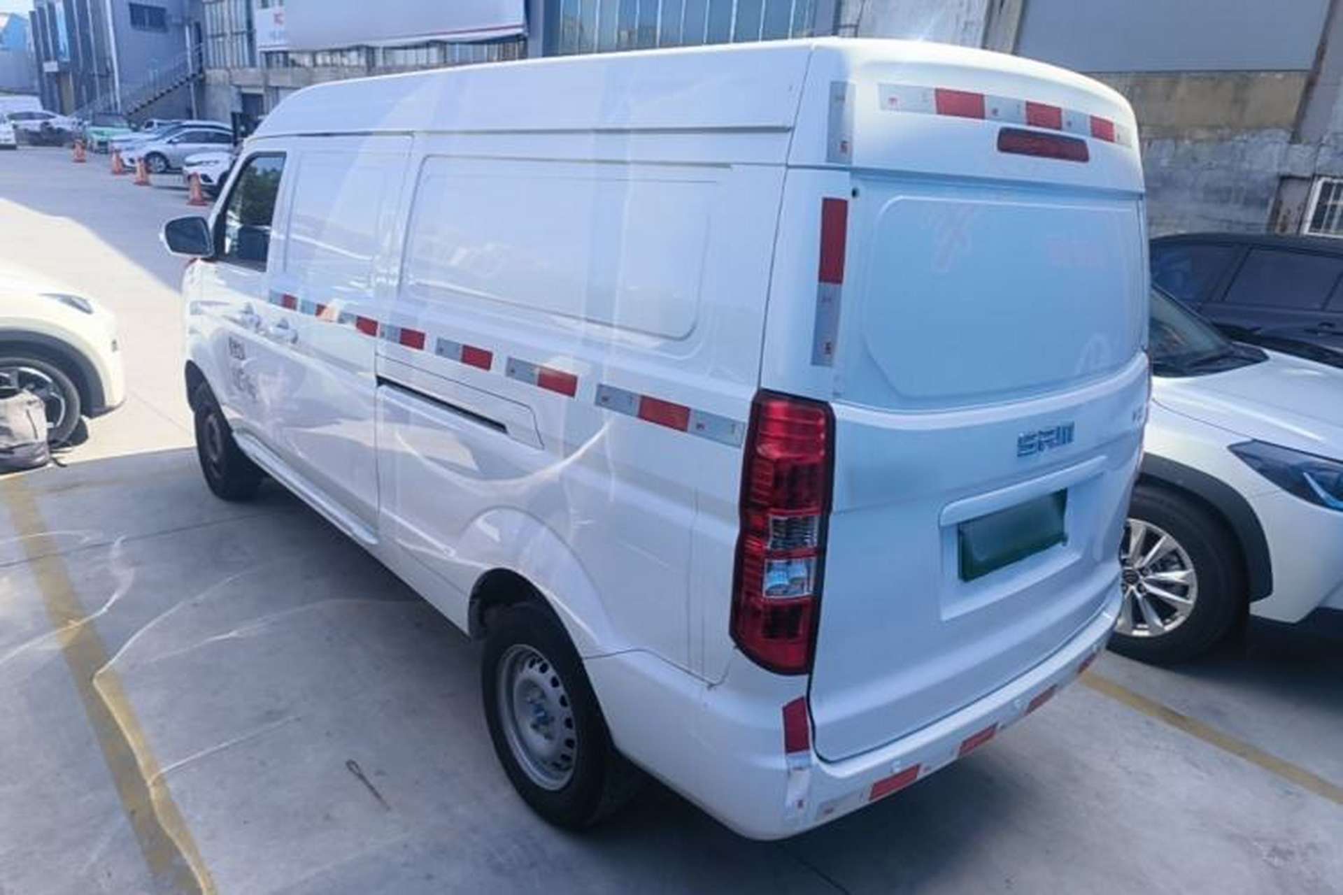 Used SRM Haoyun 2023 Launch Edition Entrepreneurial Van Exterior 2