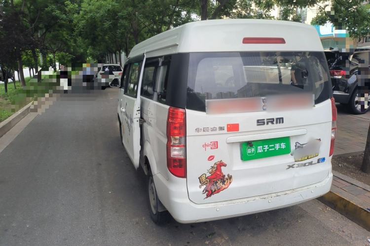 Used SRM Haoyun 2023 Standard Passenger Van 6 Seats Exterior 3