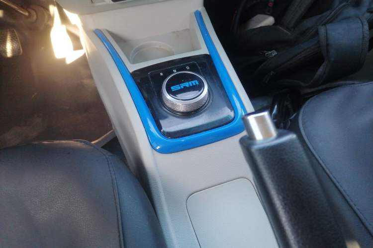 Used SRM Haoyun 2023 Standard Passenger Bus Gear Lever