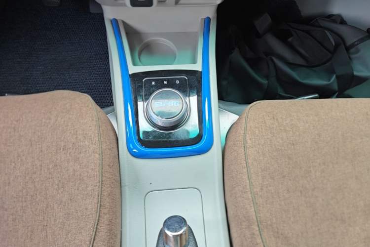 Used SRM Haoyun 2023 Standard Passenger Bus Gear Lever
