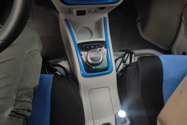Used SRM Haoyun 2023 Standard Passenger Bus Gear Lever