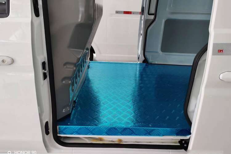 Used SRM Haoyun 2023 Launch Edition Entrepreneurial Van Interior 1