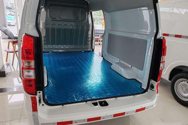 Used SRM Haoyun 2023 Launch Edition Entrepreneurial Van Interior 2