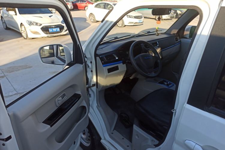 Used SRM Haoyun 2023 Standard Passenger Bus Interior 3