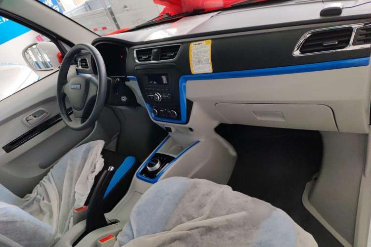 Used SRM Haoyun 2023 Launch Edition Entrepreneurial Van Interior 7