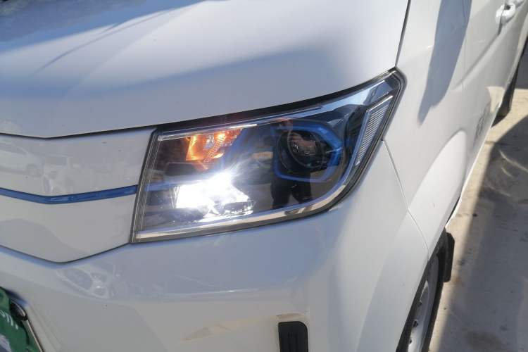 Used SRM Haoyun 2023 Standard Passenger Bus Left Front Headlight