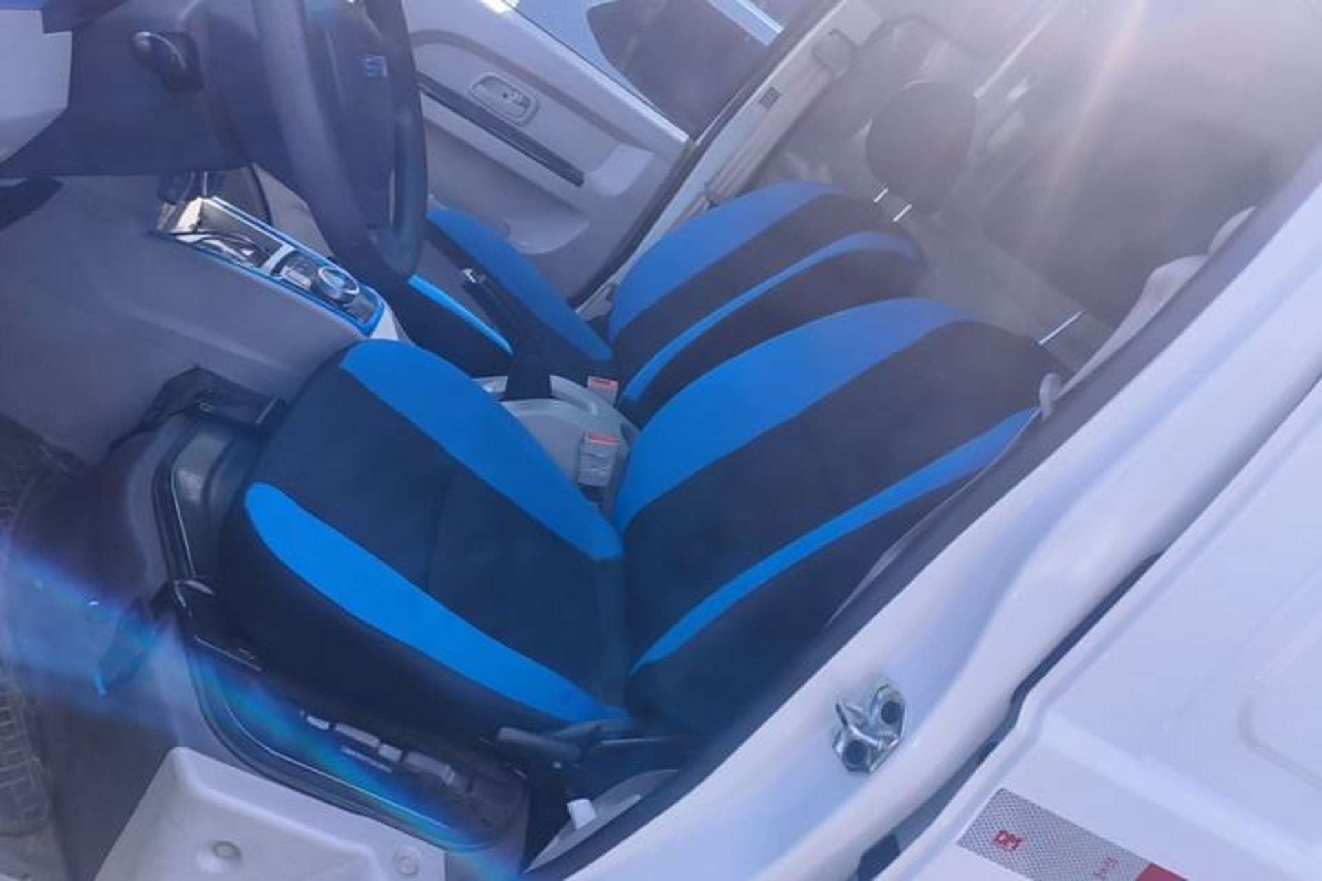 Used SRM Haoyun 2023 Launch Edition Entrepreneurial Van Left Front Seat