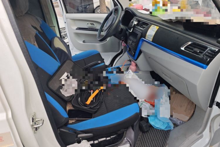 Used SRM Haoyun 2023 Entrepreneurial Van Left Rear Seat