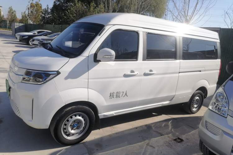Used SRM Haoyun 2023 Standard Passenger Bus Left Side