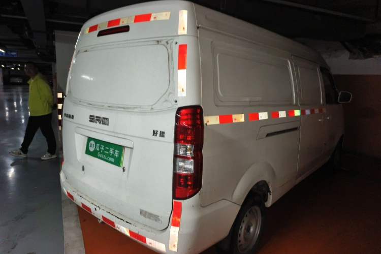Used SRM Haoyun 2023 Launch Edition Entrepreneurial Van Rear Right 45 Deg