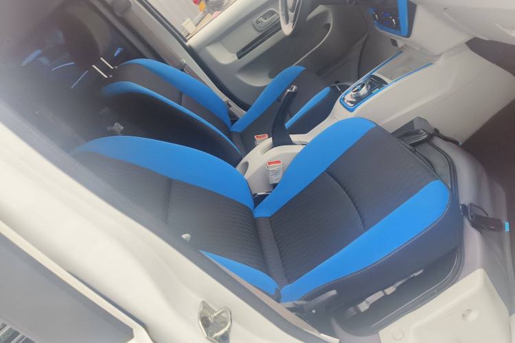 Used SRM Haoyun 2023 Launch Edition Entrepreneurial Van Right Front Seat