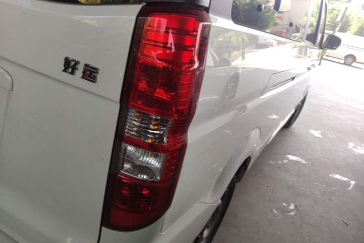 Used SRM Haoyun 2023 Launch Edition Standard Type Passenger Right Rear Taillight
