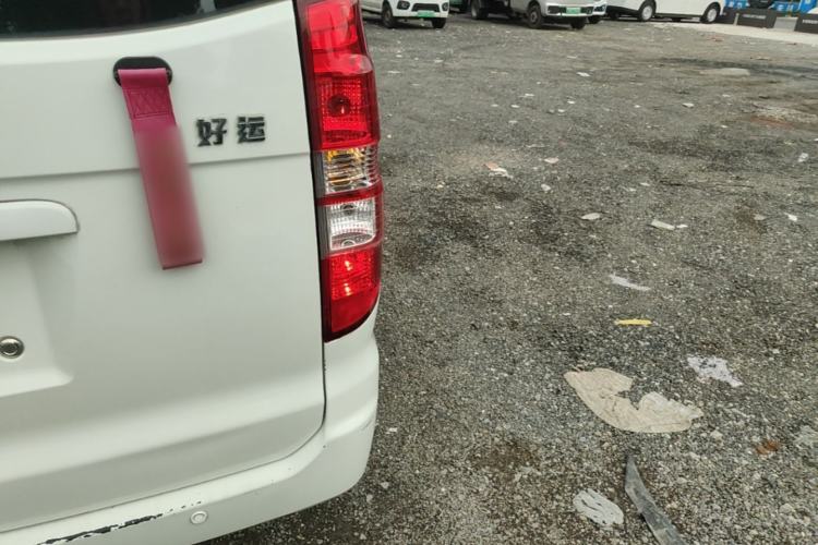 Used SRM Haoyun 2023 Standard Passenger Van 6 Seats Right Rear Taillight