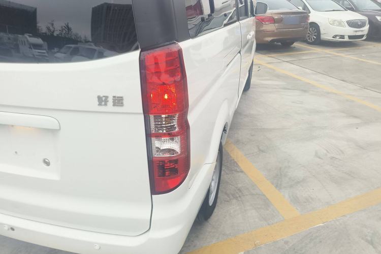 Used SRM Haoyun 2023 Launch Edition Entrepreneurial Van Right Rear Taillight
