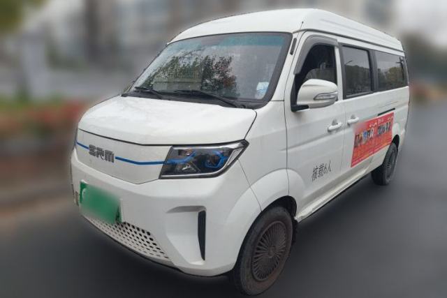 Used SRM Haoyun 2025 Launch Edition Farady 42.3 kWh 305 km 6 seats
