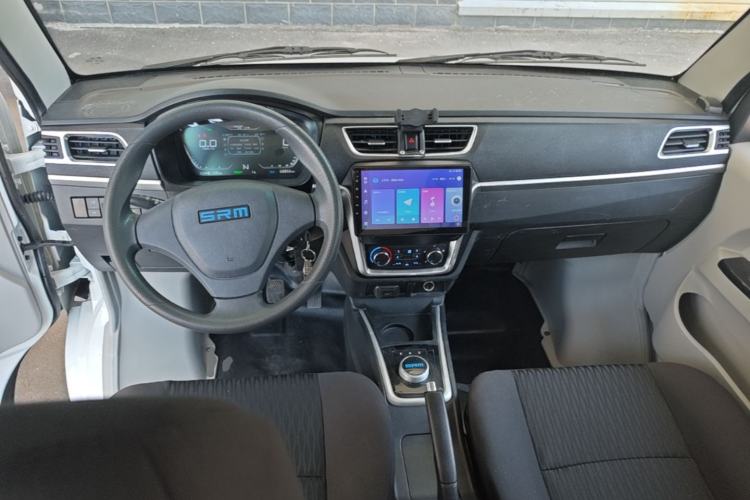 Used SRM Haoyun 2025 Launch Edition Farady 42.3 kWh 305 km 6 seats Center Console