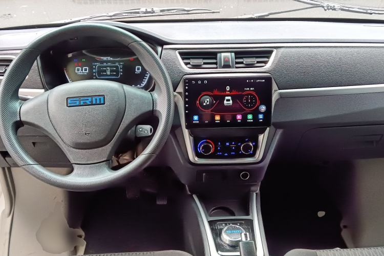 Used SRM Haoyun 2025 Launch Edition Farady 42.3 kWh 305 km 6 seats Center Console