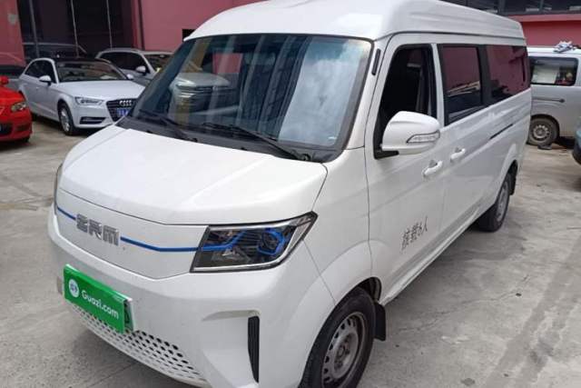 Used SRM Haoyun 2025 Launch Edition Farady 42.3 kWh 305 km 6 seats