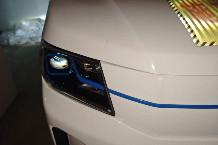 Used SRM Haoyun 2025 Standard Model Ningde 38.64kWh 270KM 6 Seats Exterior 6