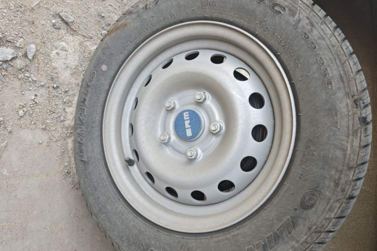 Used SRM Haoyun 2025 Launch Edition Farady 42.3 kWh 305 km 6 seats Exterior 8