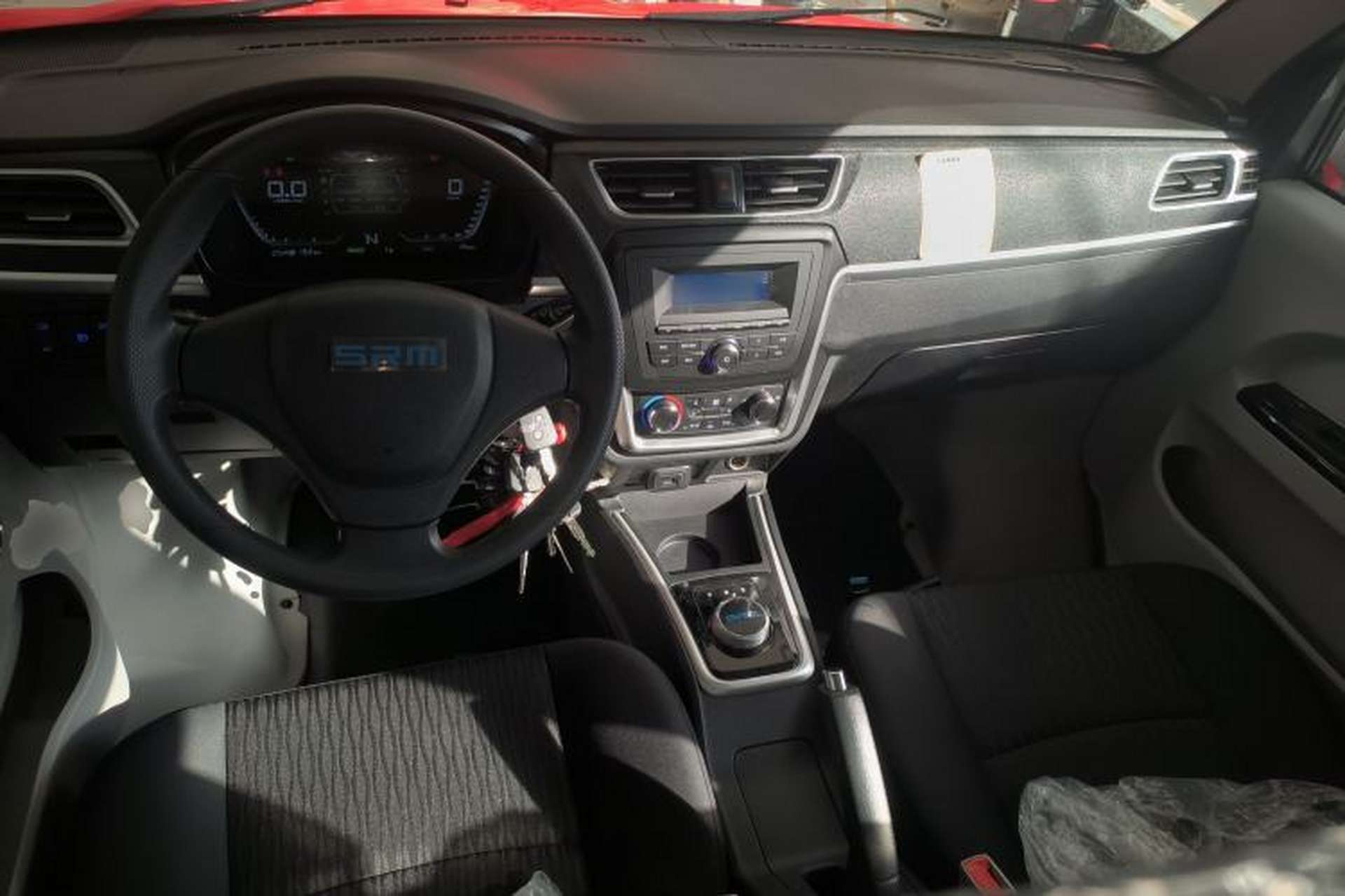 Used SRM Haoyun 2025 Launch Edition Farady 42.3 kWh 305 km 6 seats Interior 2
