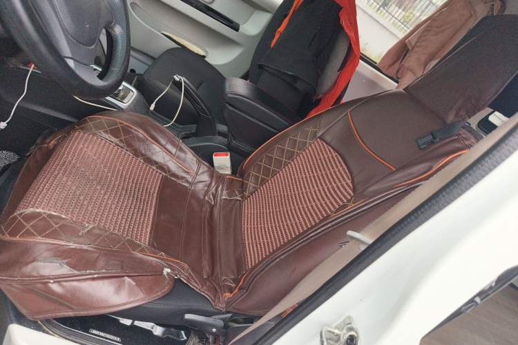 Used SRM Haoyun 2025 Launch Edition Farady 42.3 kWh 305 km 6 seats Left Front Seat