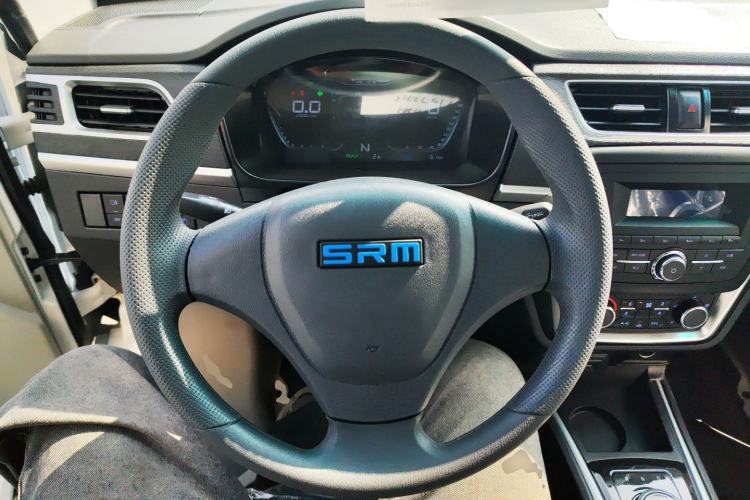 Used SRM Haoyun 2025 Launch Edition Farady 42.3 kWh 305 km 6 seats Steering Wheel
