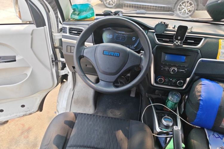 Used SRM Haoyun 2025 Launch Edition Farady 42.3 kWh 305 km 6 seats Steering Wheel