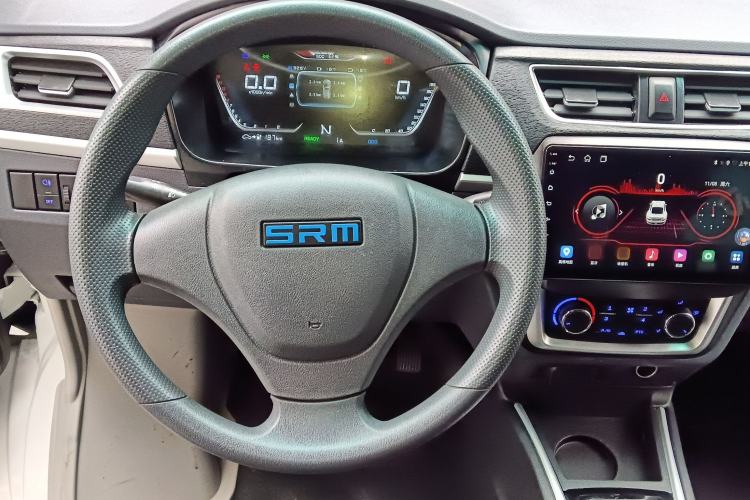 Used SRM Haoyun 2025 Launch Edition Farady 42.3 kWh 305 km 6 seats Steering Wheel