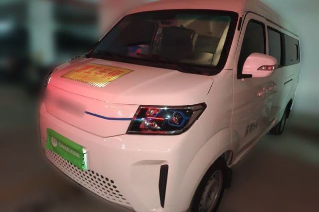 Used SRM Haoyun 2025 Standard Model Ningde 38.64kWh 270KM 6 Seats